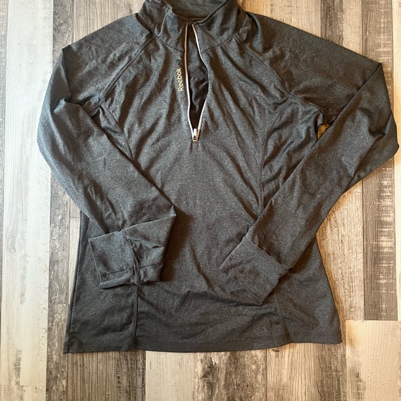 Reebok Women’s Charcoal Pullover - Picture 1 of 4